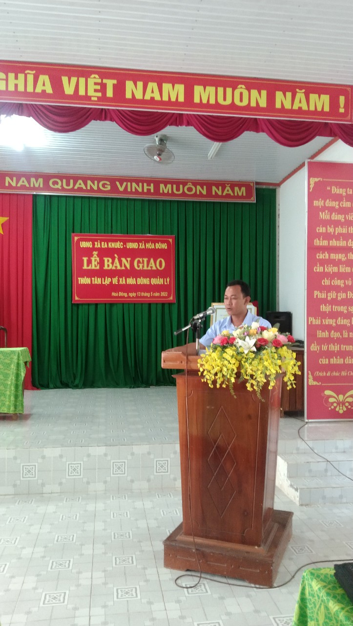 Đồng Chí Nguyễn Xuân Hưng - HUV - Chủ tịch UBND xã Phát biểu trong Lễ Bàn giao